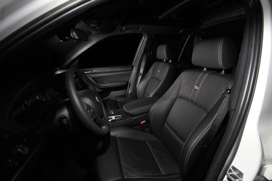 Интерьер Alpina XD3 Bi-Turbo (F25) 2013 года  (фото 7 из 16)